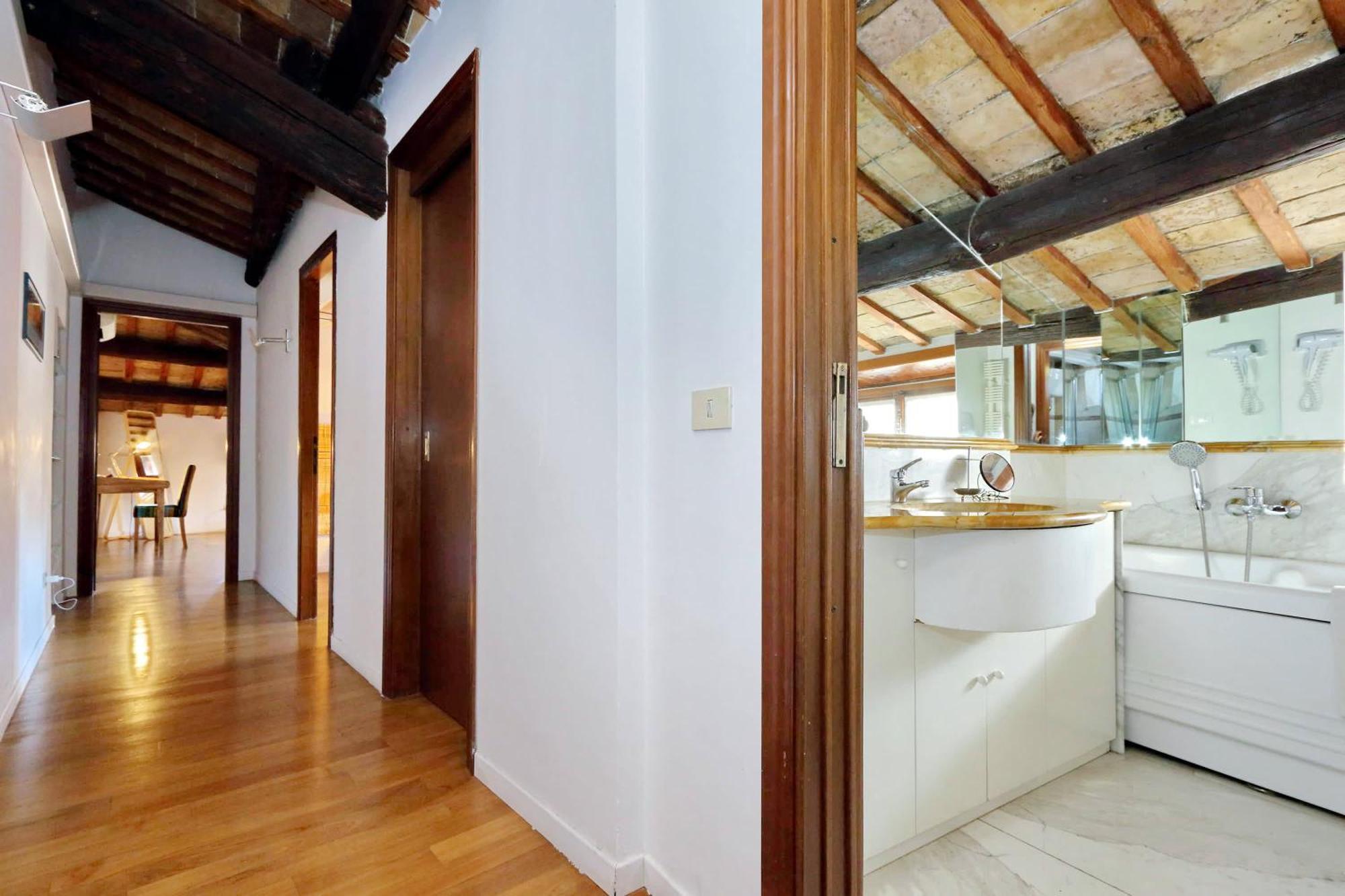 Piazza Mattei Elegant Apartment | Romeloft Экстерьер фото
